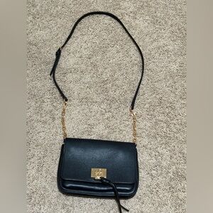 Tory Burch Chic Black Leather Crossbody Bag with Gold Chain